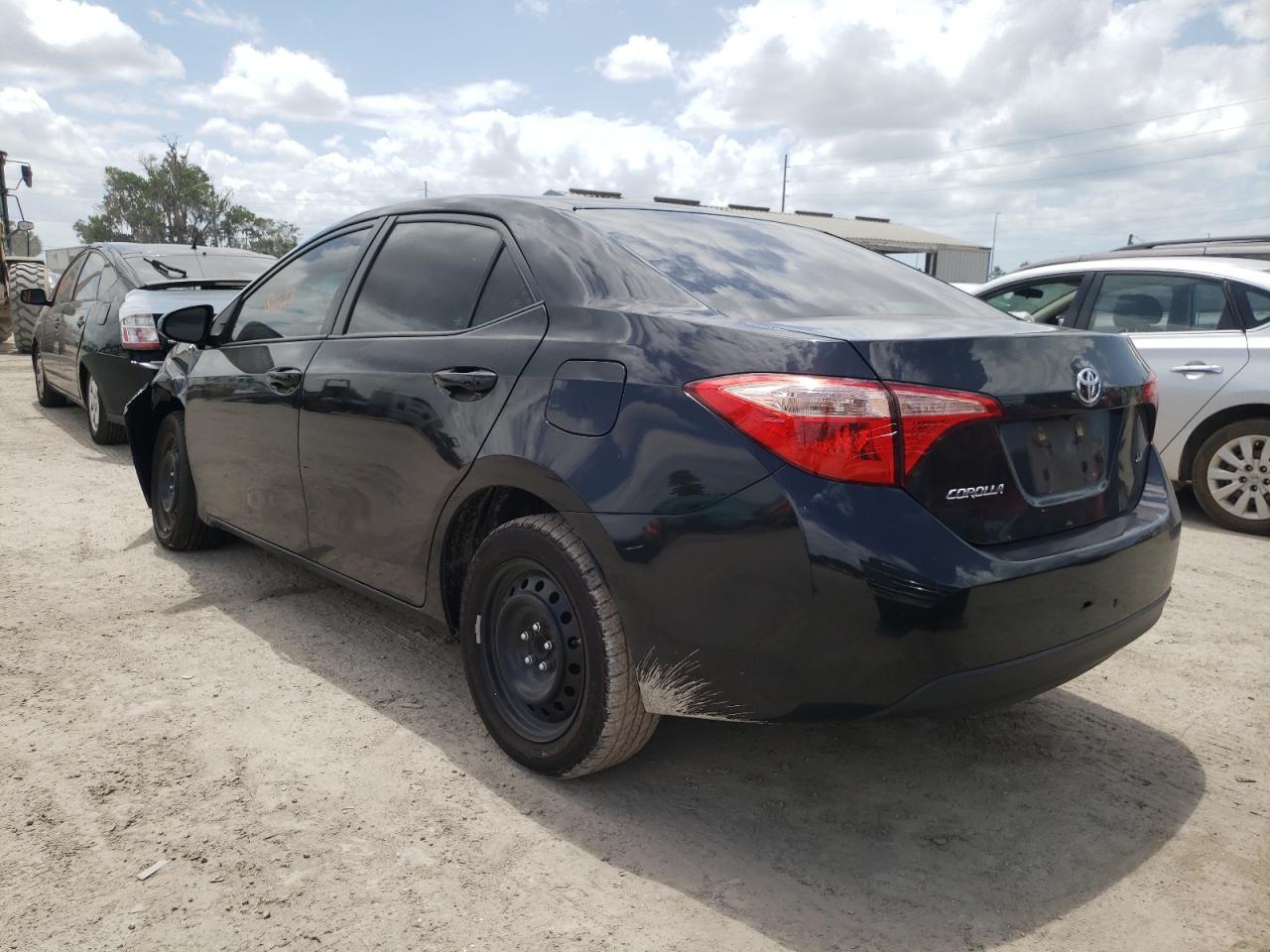 Photo 3 from auction – 2017 TOYOTA COROLLA L with VIN 2T1BURHE5HC921990