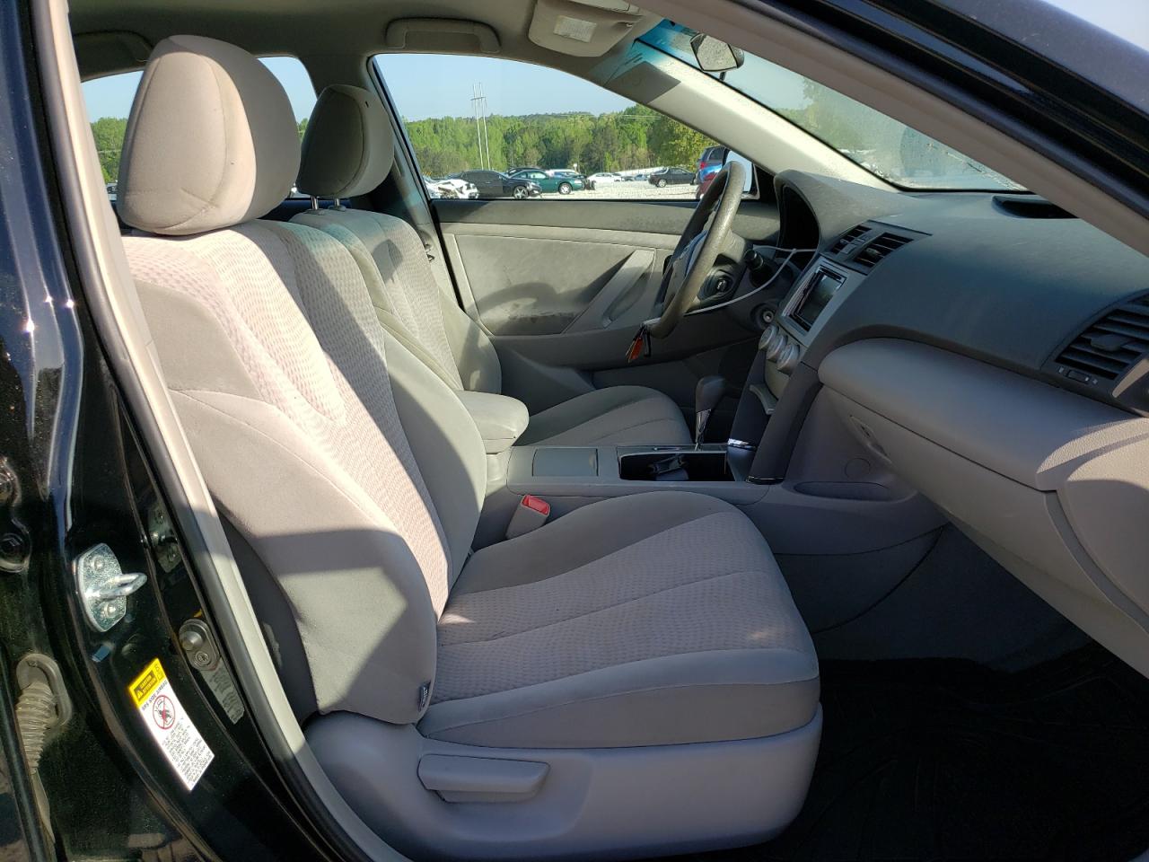 Photo 5 from auction – 2011 TOYOTA CAMRY BASE with VIN 4T1BF3EK6BU730828