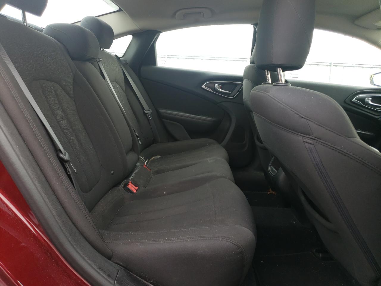 Photo 6 from auction – 2015 CHRYSLER 200 LIMITE with VIN 1C3CCCAB1FN759665