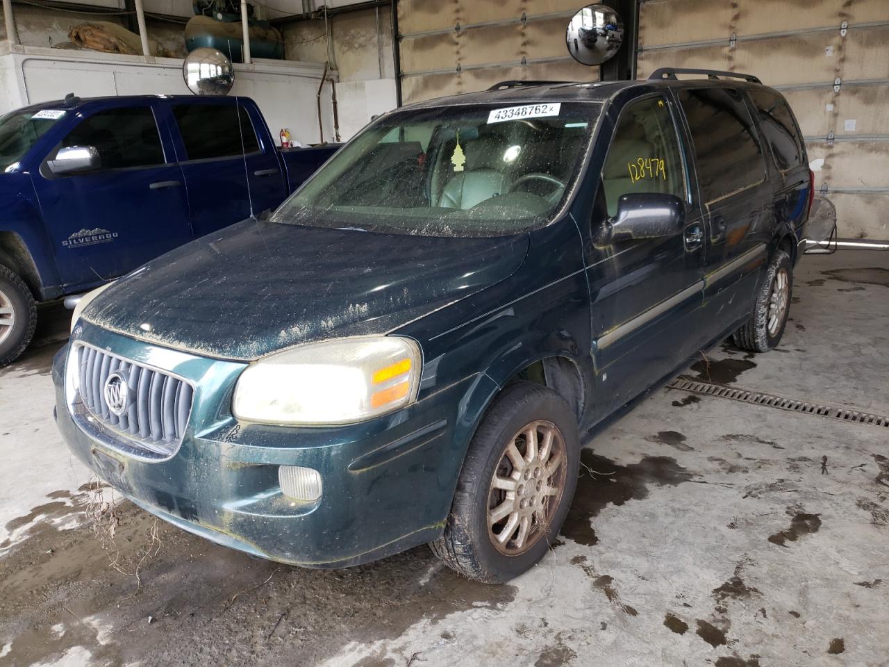 Photo 2 from auction – 2006 BUICK TERRAZA CX with VIN 5GADV23LX6D199257