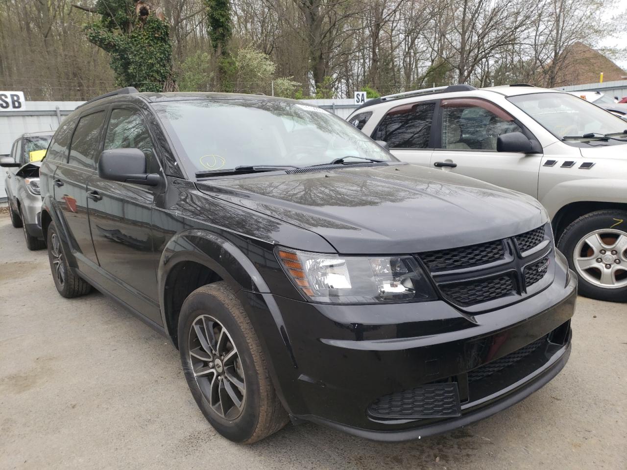 DODGE JOURNEY SE 2018 with VIN 3C4PDCAB7JT141298 - Photo from auction