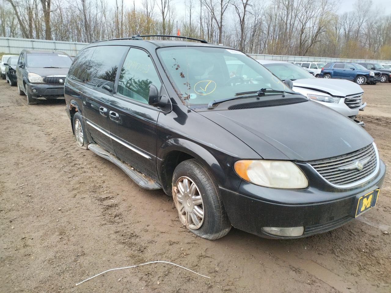 CHRYSLER TOWN & COU 2004 with VIN 2C8GT64L44R541561 - Photo from auction