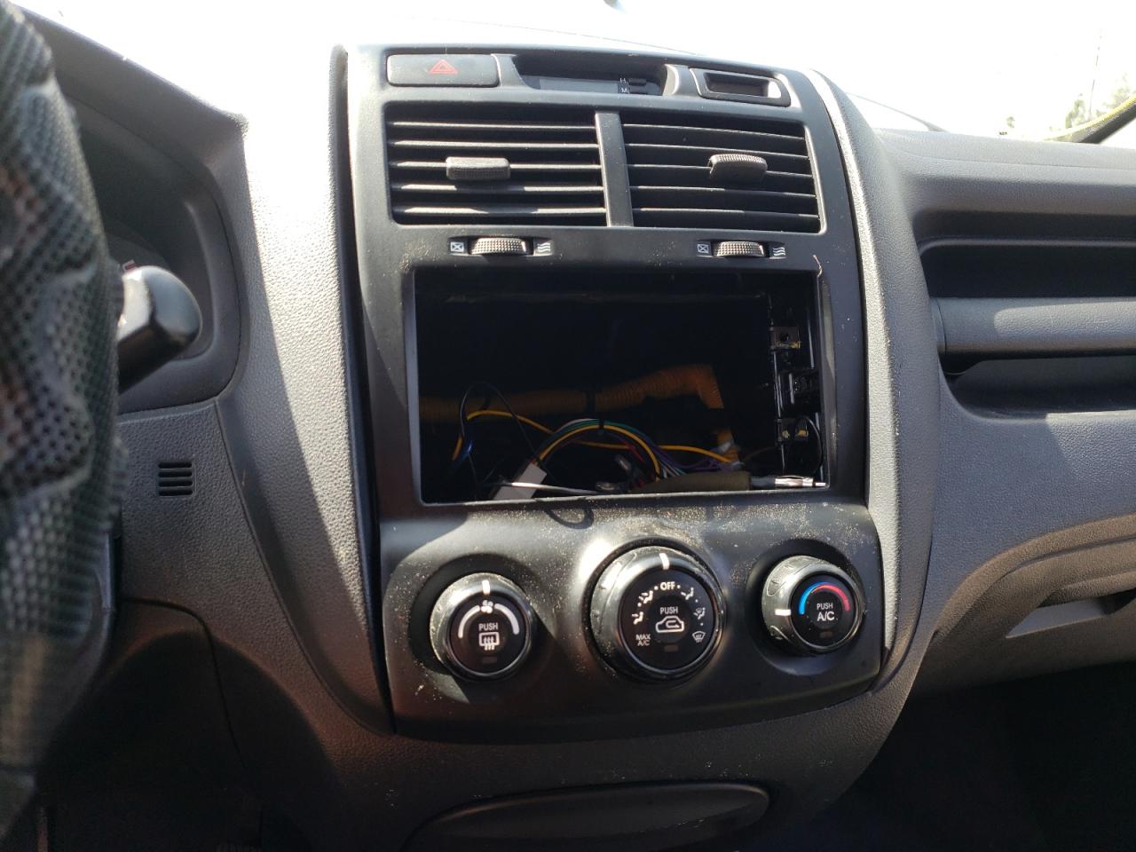 Photo 9 from auction – 2008 KIA SPORTAGE L with VIN KNDJF724487522905