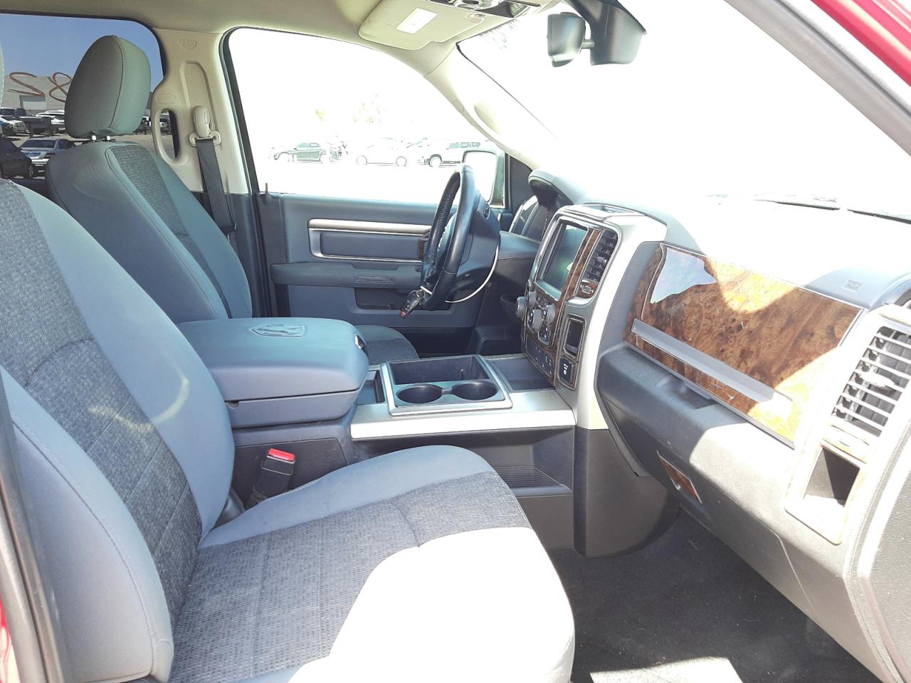 Photo 5 from auction – 2015 RAM 1500 SLT with VIN 1C6RR7LMXFS705011