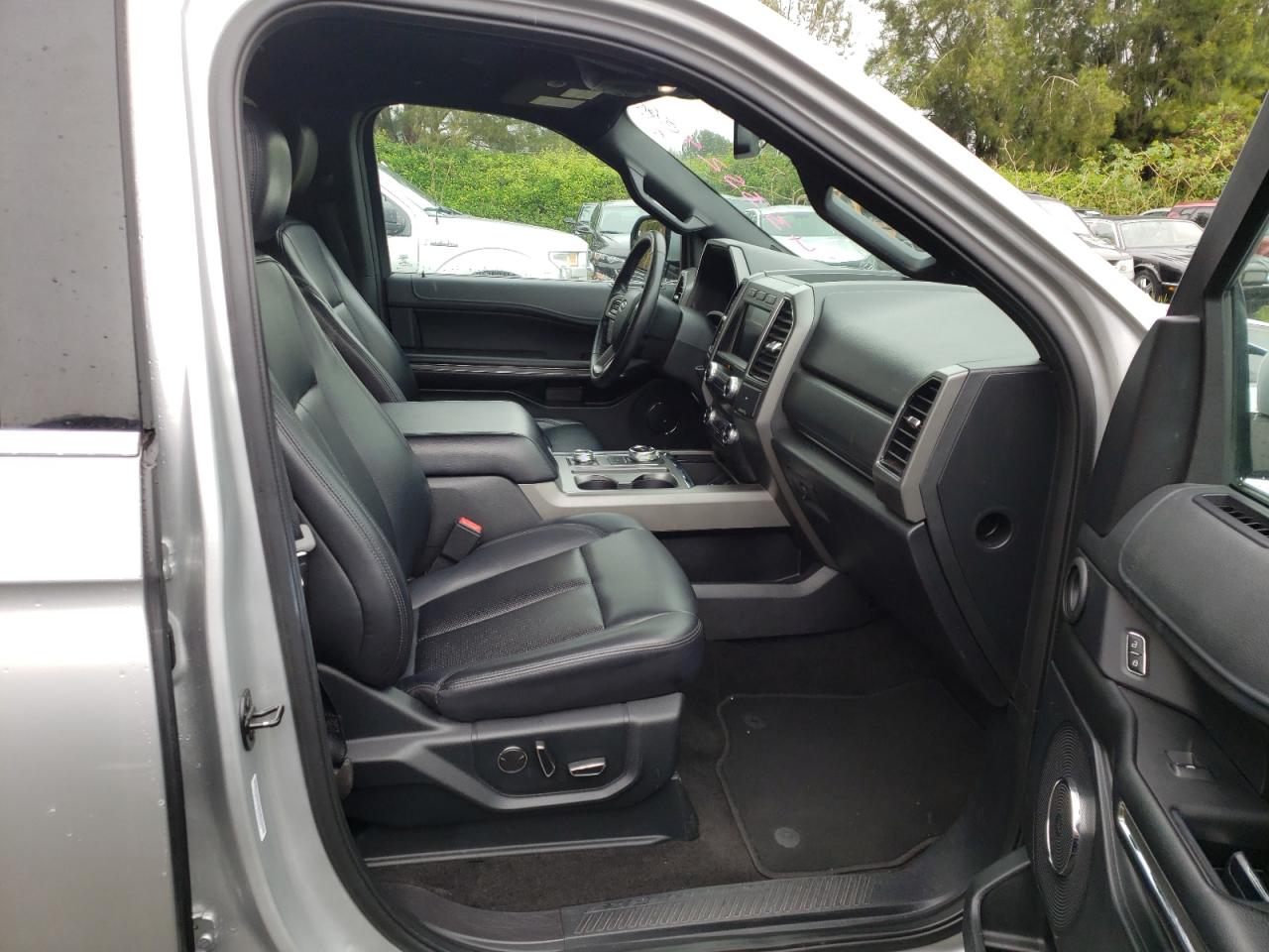 Photo 5 from auction – 2019 FORD EXPEDITION with VIN 1FMJU1JT7KEA36664