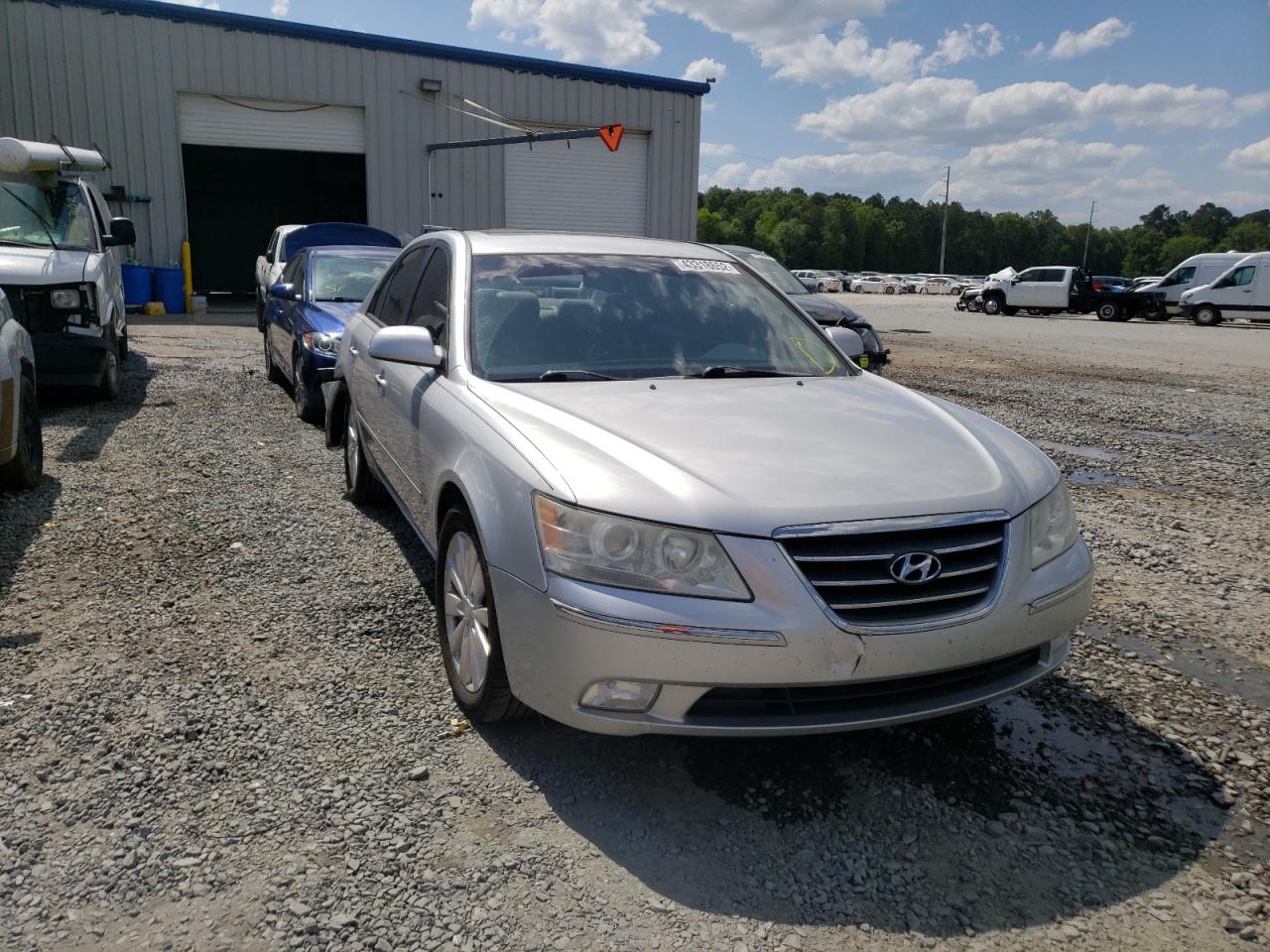 Photo 1 from auction – 2009 HYUNDAI SONATA SE with VIN 5NPEU46F99H472341
