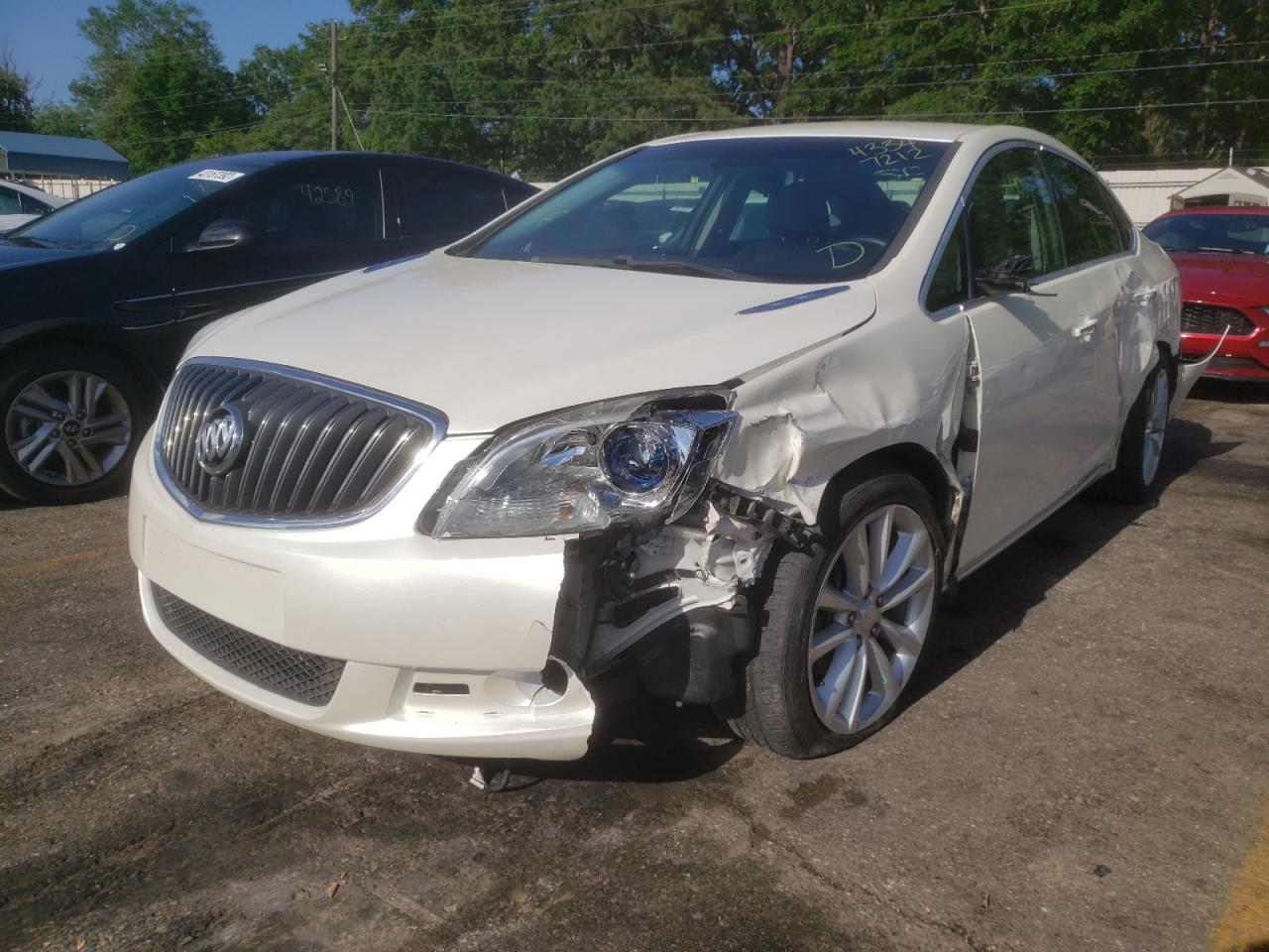Photo 2 from auction – 2013 BUICK VERANO with VIN 1G4PP5SK8D4100086
