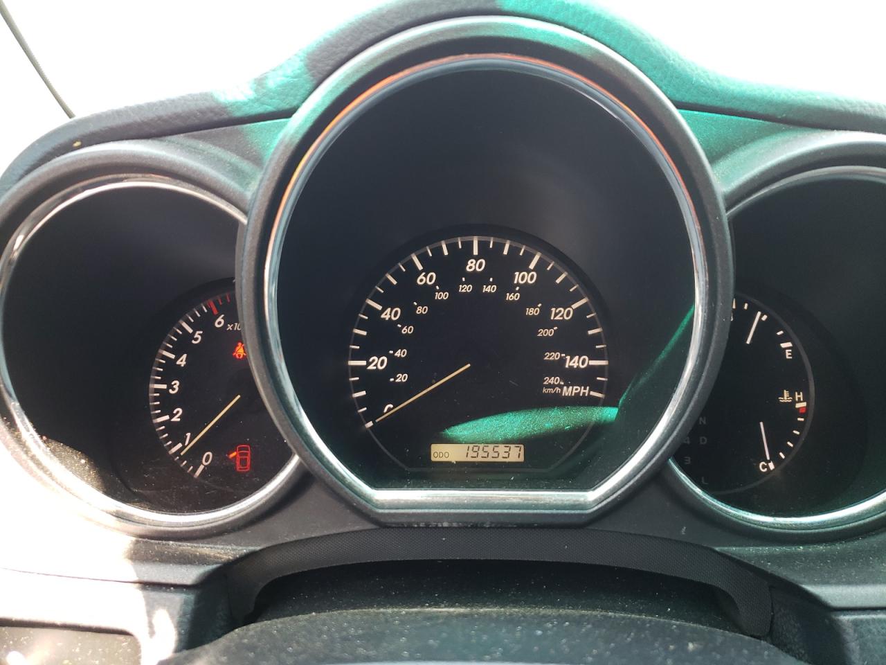 Photo 8 from auction – 2005 LEXUS RX 330 with VIN 2T2HA31U55C048590