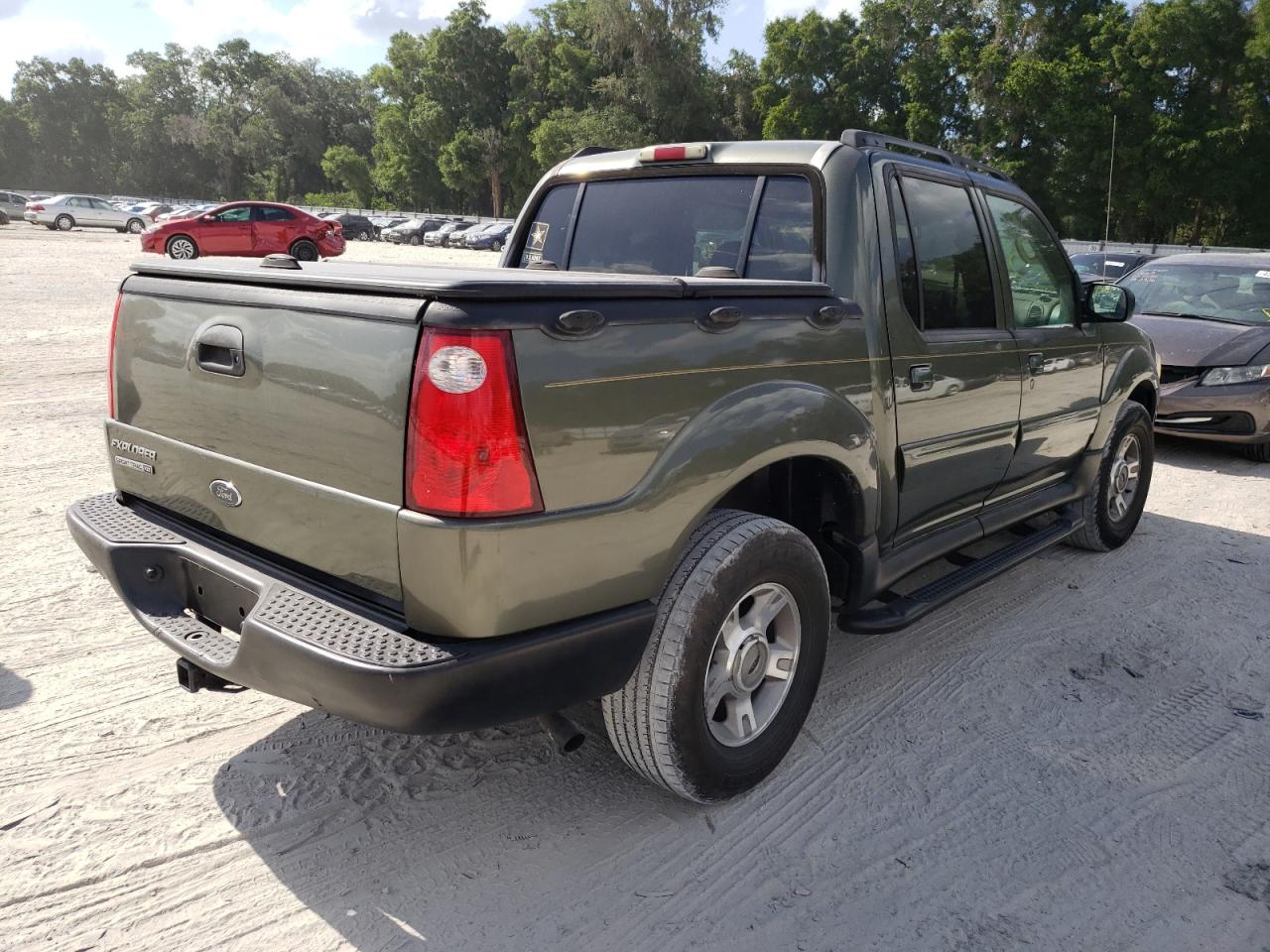 Photo 4 from auction – 2003 FORD EXPLORER S with VIN 1FMZU67E93UC58333