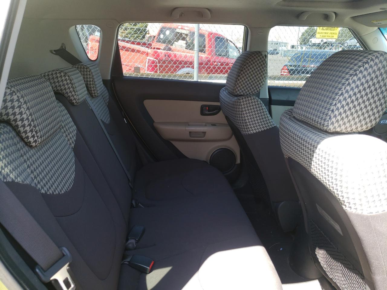 صورة رقم 6 من المزاد - 2010 KIA SOUL + مع VIN KNDJT2A23A7046504