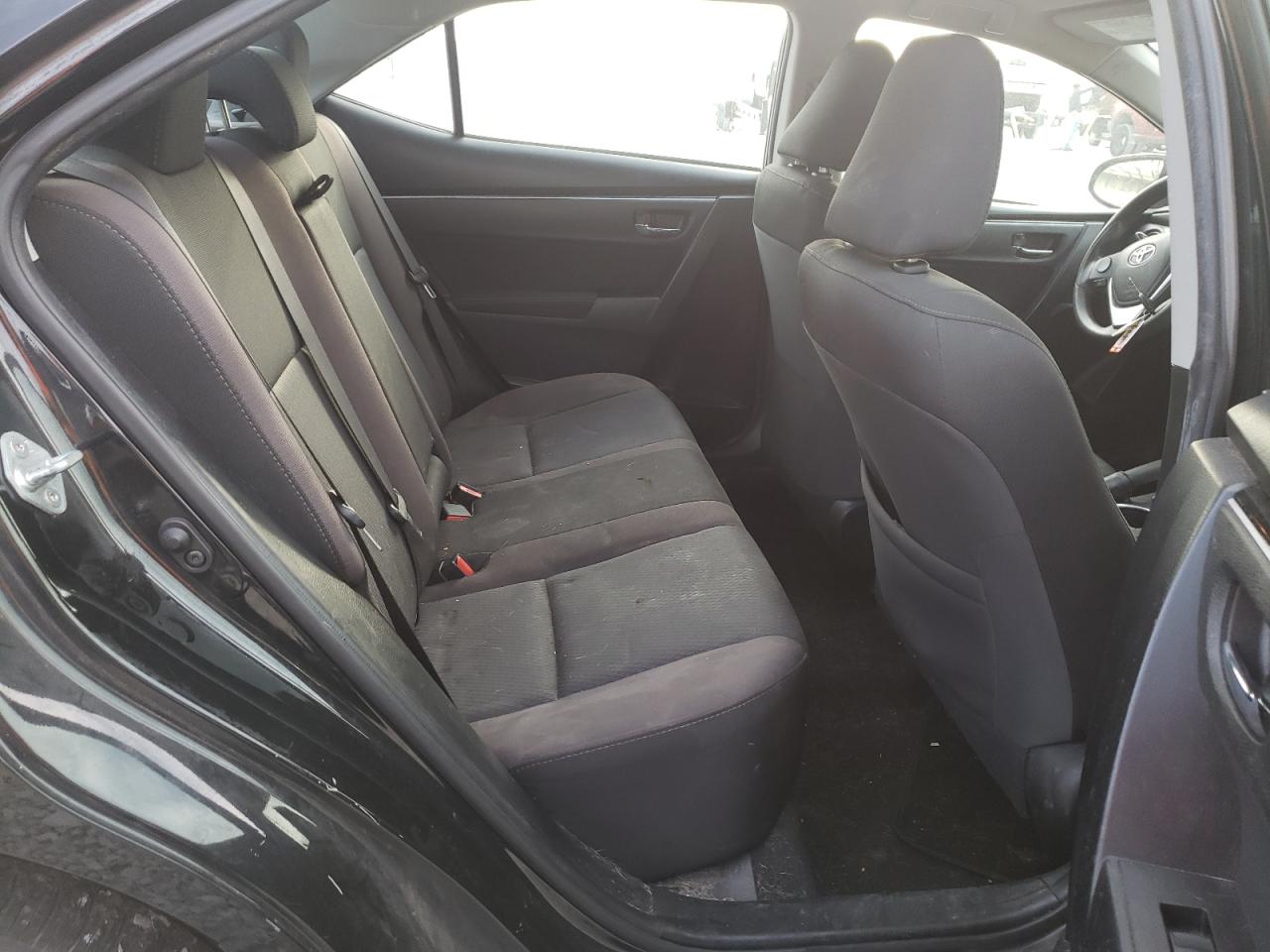 Photo 6 from auction – 2017 TOYOTA COROLLA L with VIN 2T1BURHE6HC810770