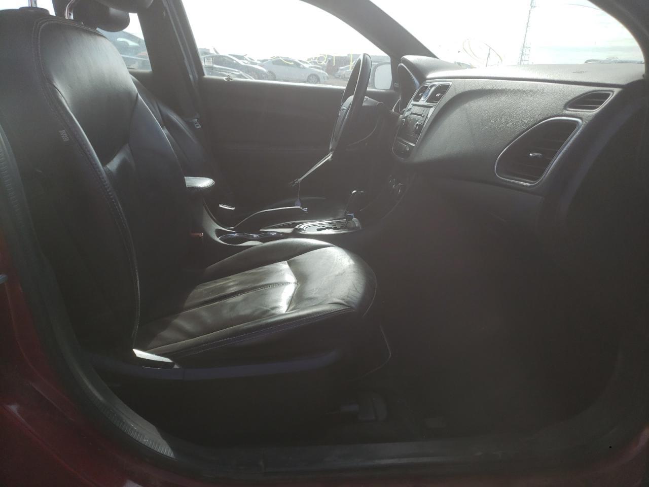 Photo 5 from auction – 2014 CHRYSLER 200 LIMITE with VIN 1C3CCBCG9EN157582