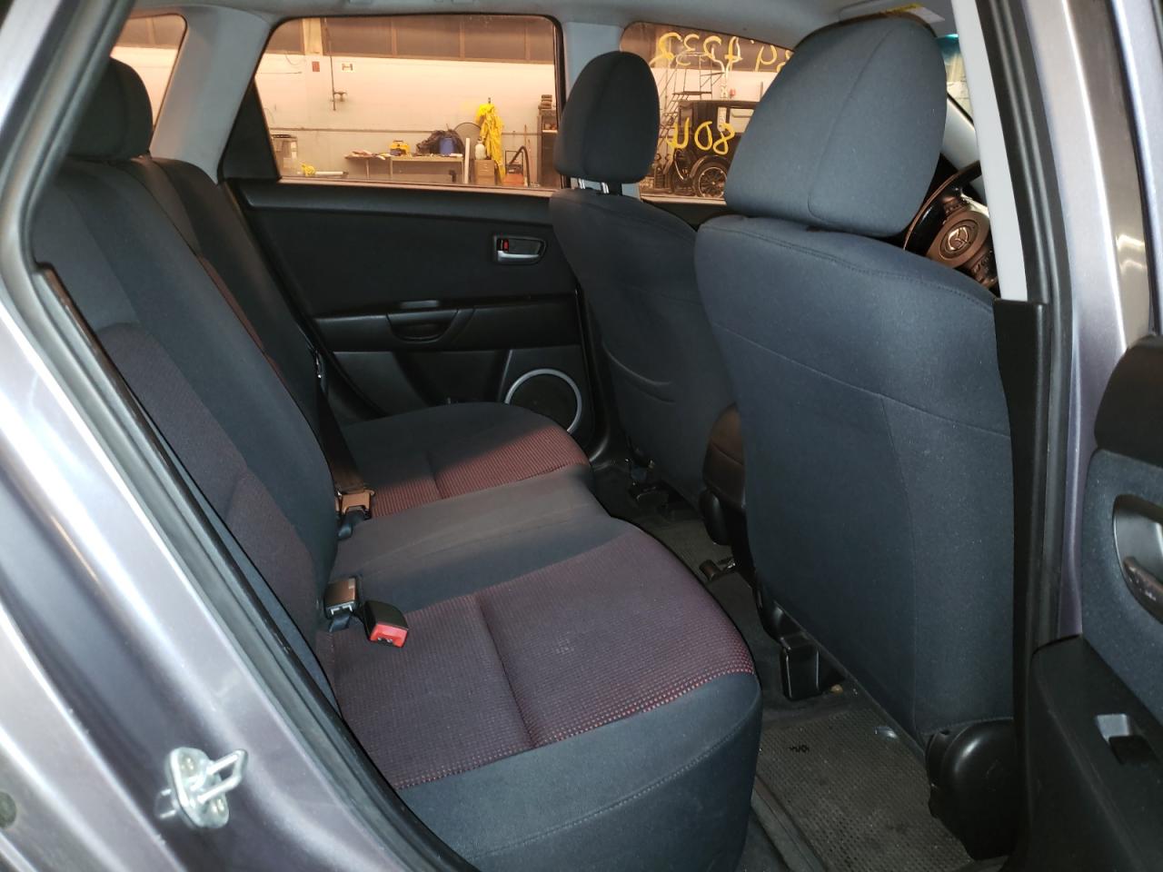 Photo 6 from auction – 2006 MAZDA 3 HATCHBAC with VIN JM1BK143961499638