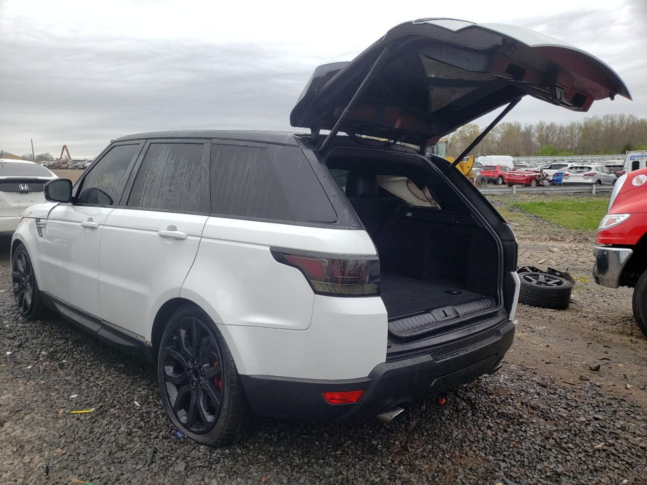 Photo 3 from auction – 2016 LAND ROVER RANGE ROVE with VIN SALWR2EF4GA555166