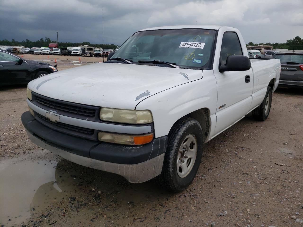 Photo 2 from auction – 1999 CHEVROLET SILVERADO with VIN 1GCEC14W0XE250725