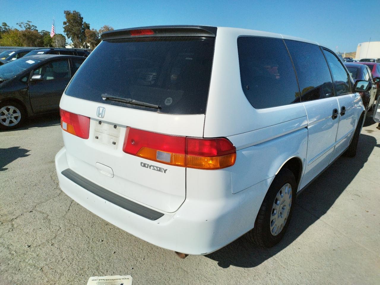 Photo 4 from auction – 2002 HONDA ODYSSEY LX with VIN 5FNRL18592B018862