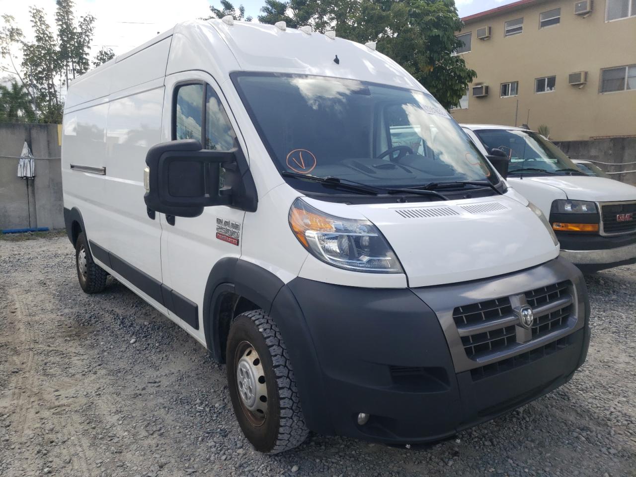 RAM PROMASTER 2016 with VIN 3C6TRVDD5GE100987 - Photo from auction