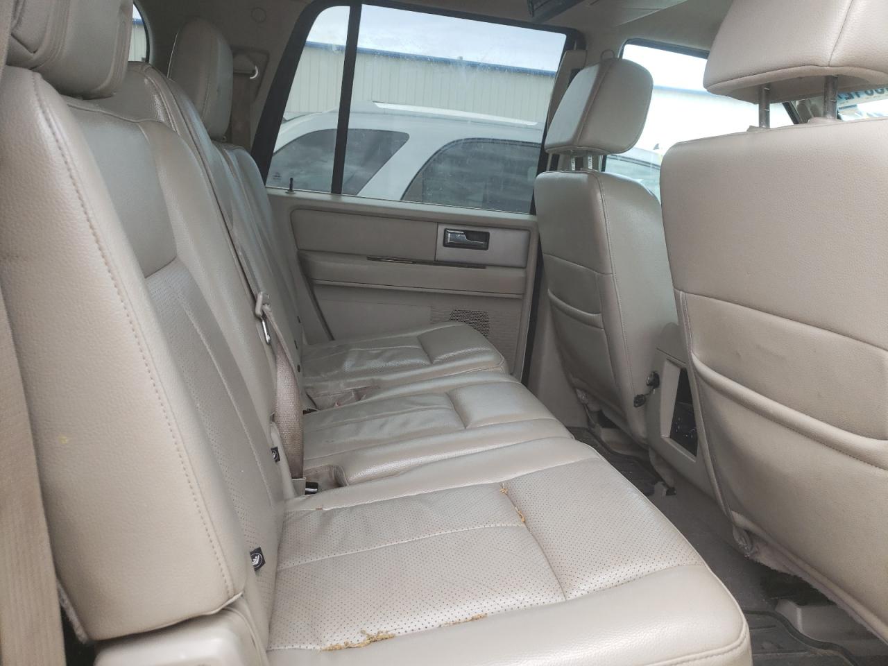 Photo 6 from auction – 2007 FORD EXPEDITION with VIN 1FMFK19597LA33348