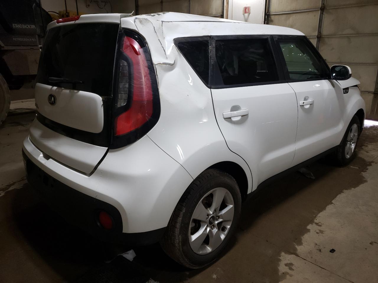 Photo 4 from auction – 2017 KIA SOUL with VIN KNDJN2A24H7487255
