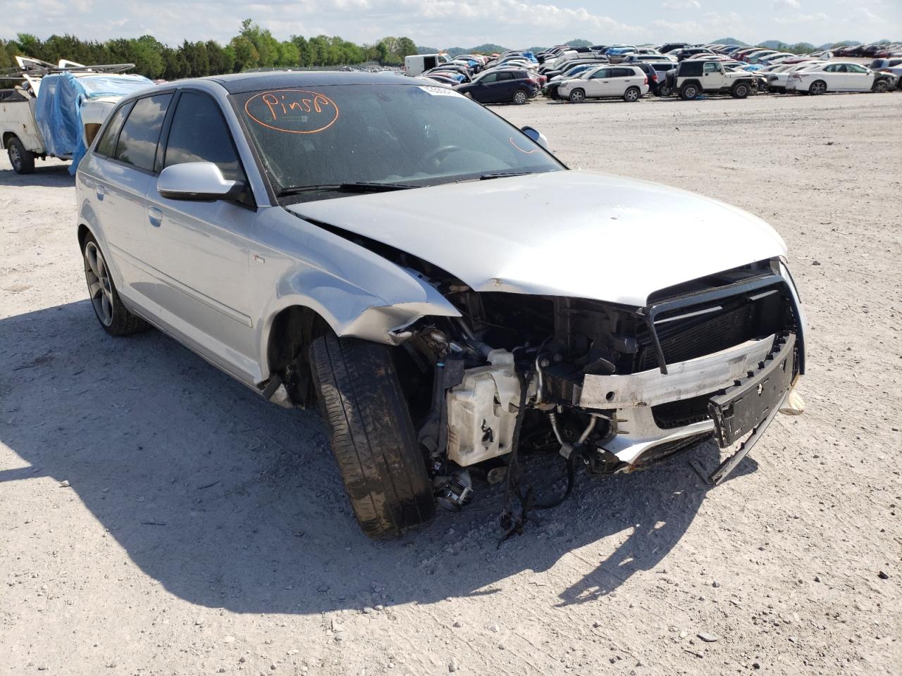 AUDI A3 PREMIUM 2013 with VIN WAUKEAFM8DA033402 - Photo from auction