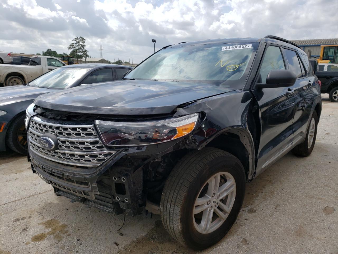Photo 2 from auction – 2021 FORD EXPLORER X with VIN 1FMSK7DH6MGB78709