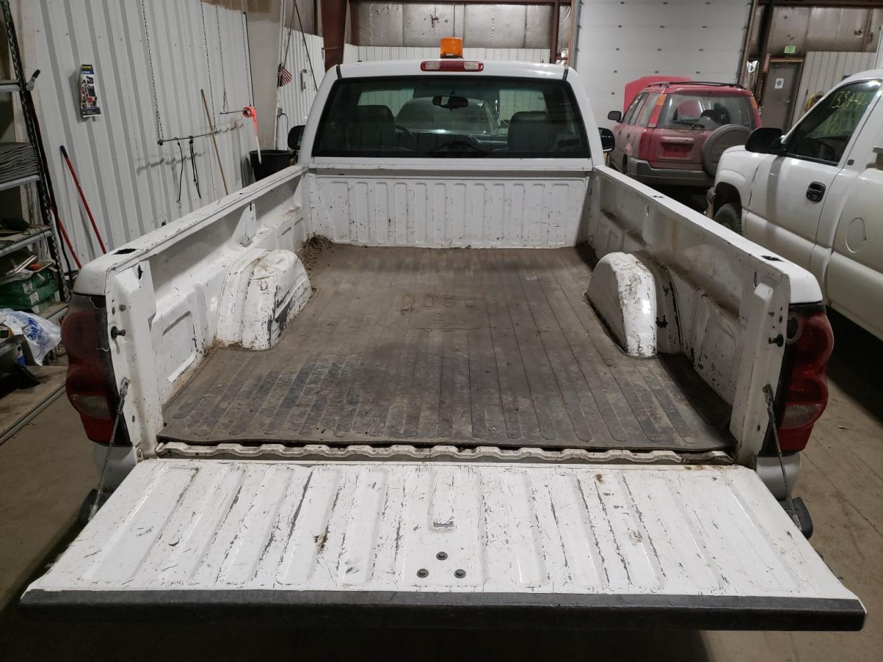 Photo 6 from auction – 2006 CHEVROLET SILVERADO with VIN 3GCEK14X96G222862