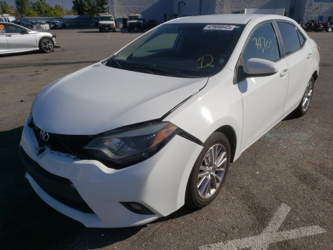 Photo 2 from auction – 2014 TOYOTA COROLLA L with VIN 5YFBURHE0EP005665