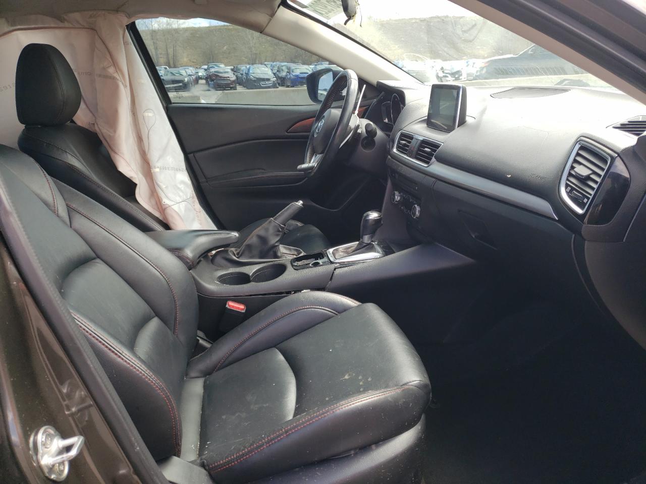 Photo 5 from auction – 2014 MAZDA 3 TOURING with VIN JM1BM1V31E1108649
