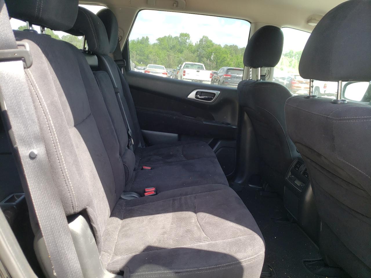 Photo 6 from auction – 2013 NISSAN PATHFINDER with VIN 5N1AR2MN5DC658019