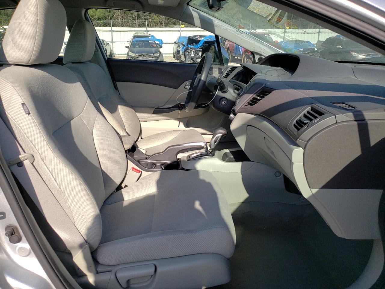 Foto 5 de la subasta – 2012 HONDA CIVIC EX con VIN 2HGFB2F84CH531331