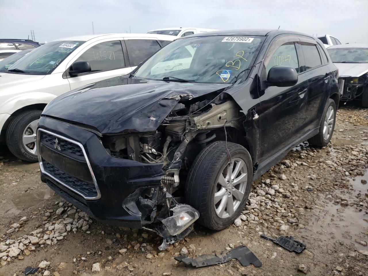 Photo 2 from auction – 2015 MITSUBISHI OUTLANDER with VIN 4A4AP3AU9FE015071
