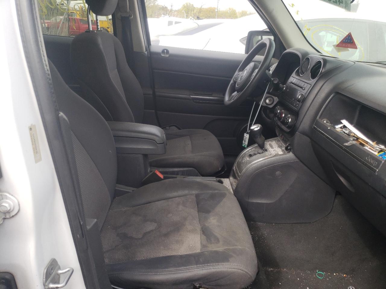 Photo 5 from auction – 2012 JEEP PATRIOT SP with VIN 1C4NJPBA4CD636726