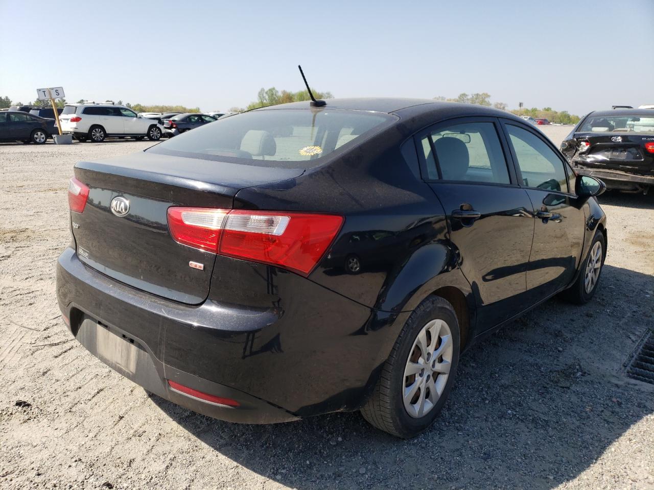 Photo 4 from auction – 2014 KIA RIO LX with VIN KNADM4A32E6325160
