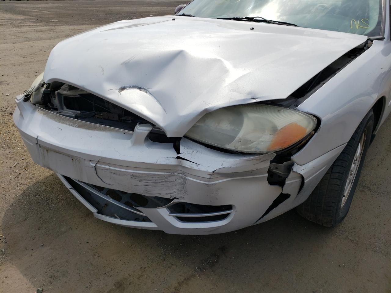 Photo 9 from auction – 2005 FORD TAURUS SE with VIN 1FAFP53215A124186