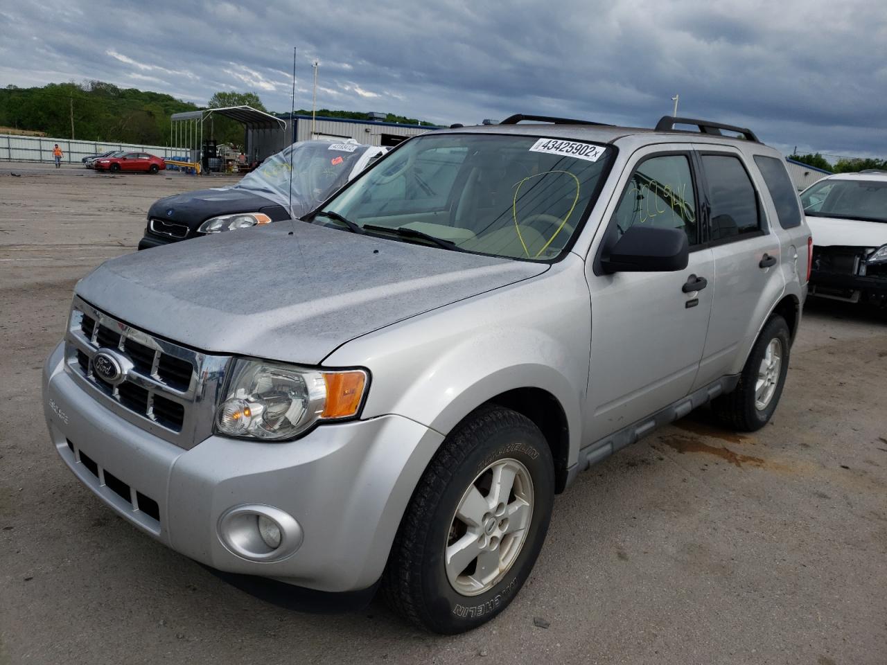 صورة رقم 9 من المزاد - 2010 FORD ESCAPE XLT مع VIN 1FMCU9DG2AKB11258