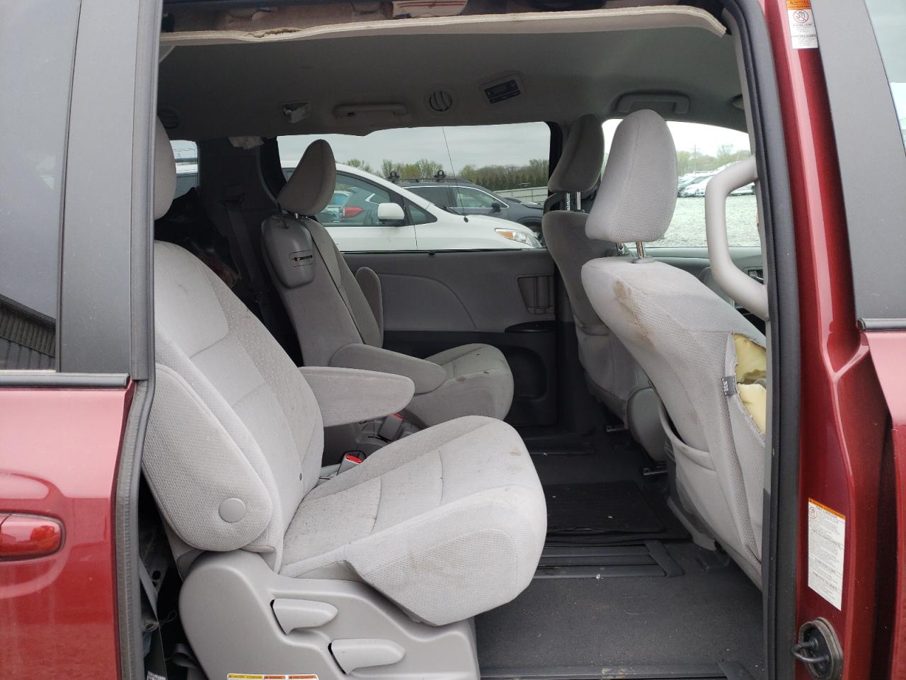 Photo 6 from auction – 2020 TOYOTA SIENNA LE with VIN 5TDKZ3DC9LS084034