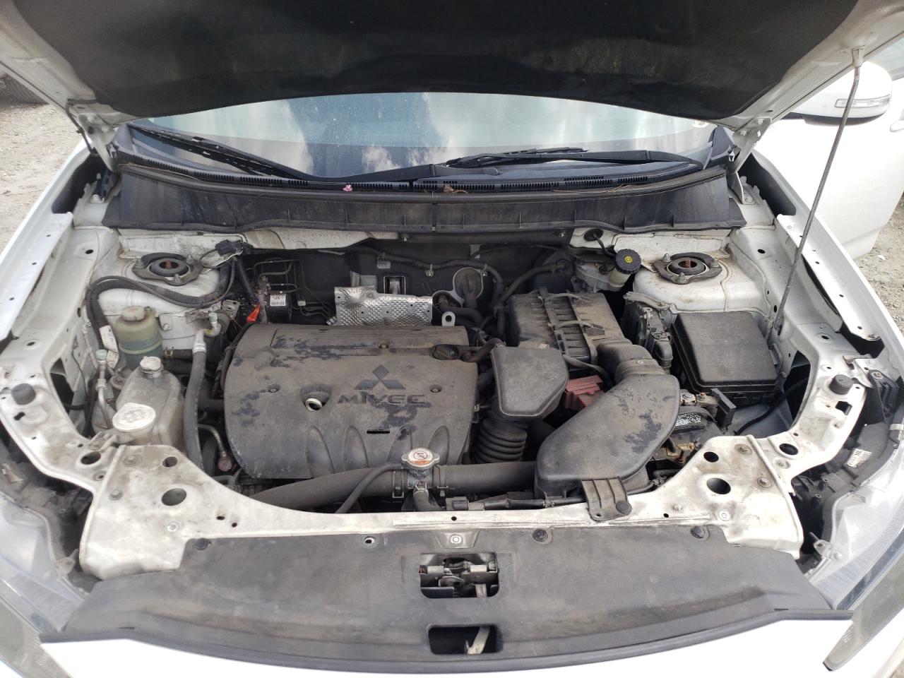 Photo 17 from auction – 2013 MITSUBISHI OUTLANDER with VIN JA4JT3AW2DU019562