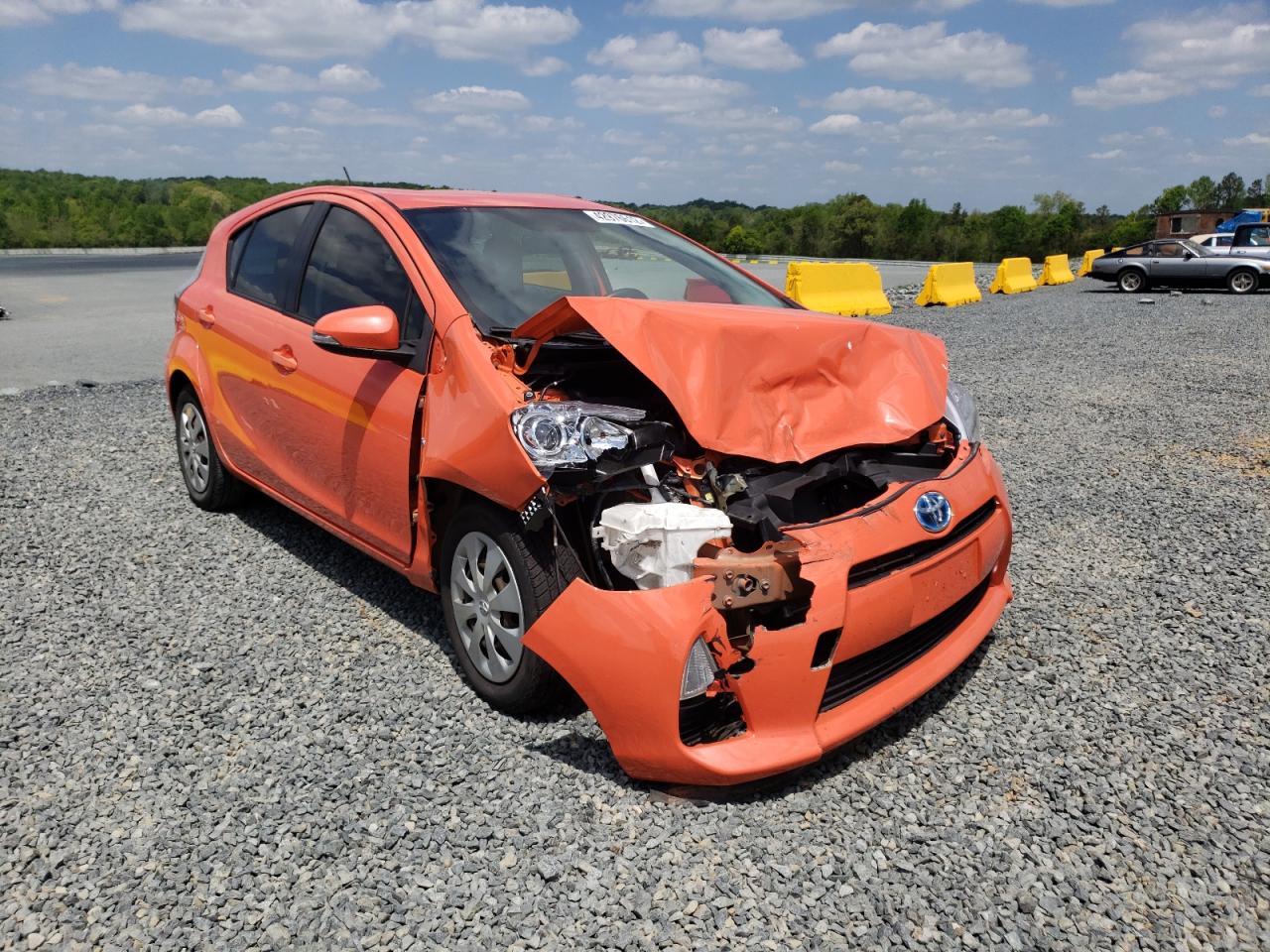 Photo 1 from auction – 2013 TOYOTA PRIUS C with VIN JTDKDTB38D1051297