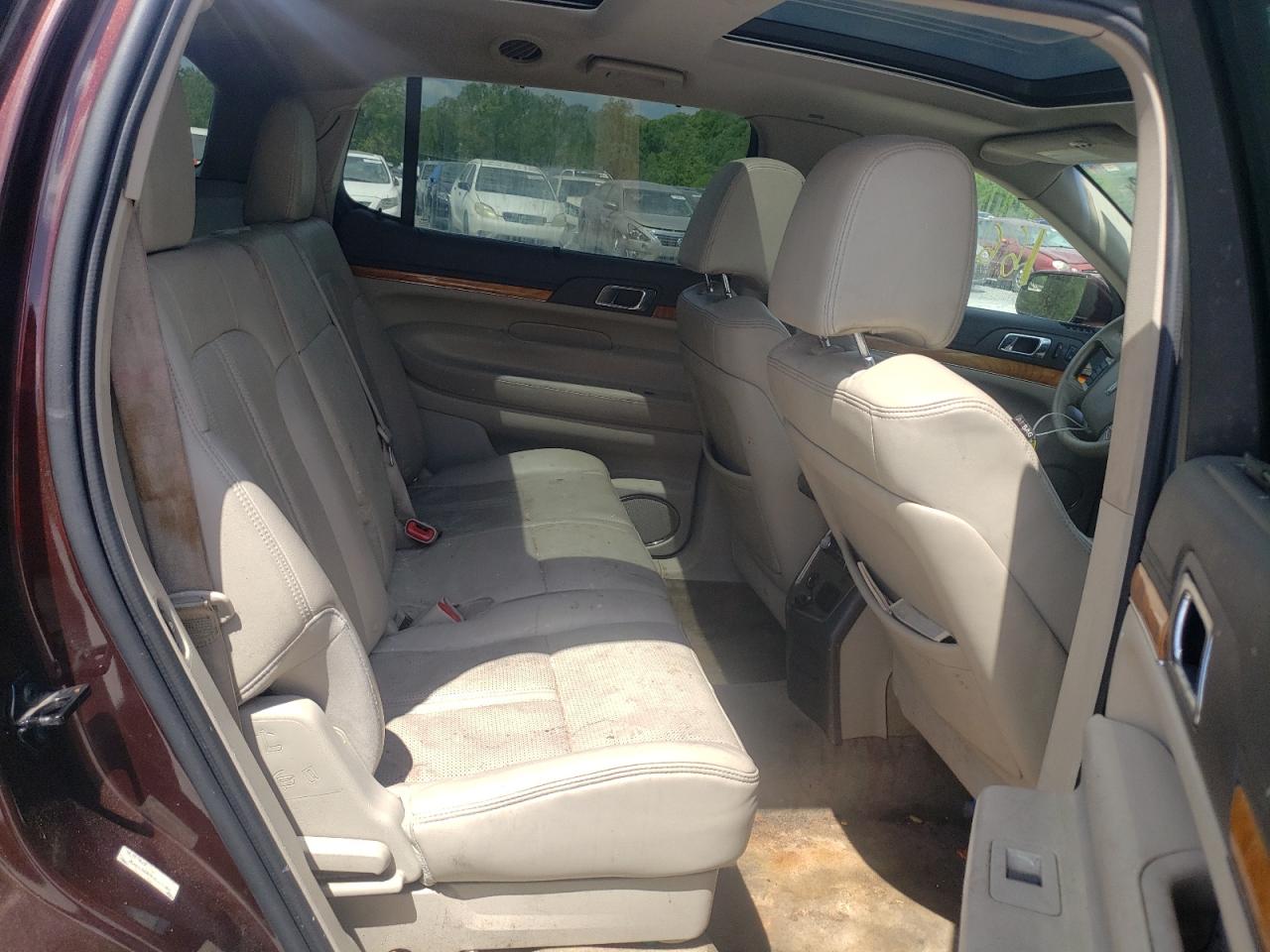 Photo 6 from auction – 2010 LINCOLN MKT with VIN 2LMHJ5FR9ABJ11665
