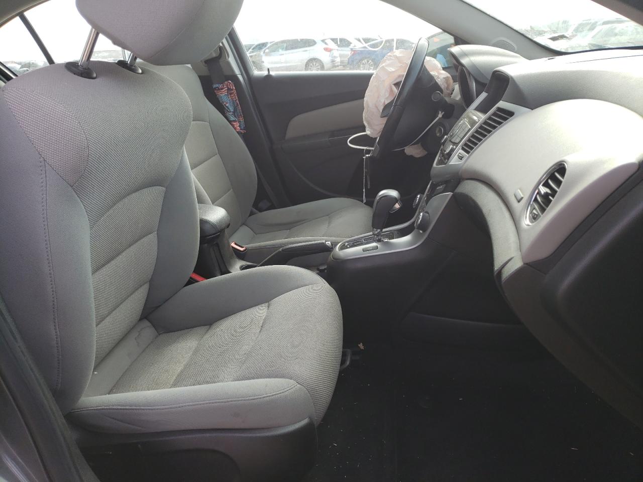 Photo 5 from auction – 2013 CHEVROLET CRUZE LT with VIN 1G1PC5SB3D7232602