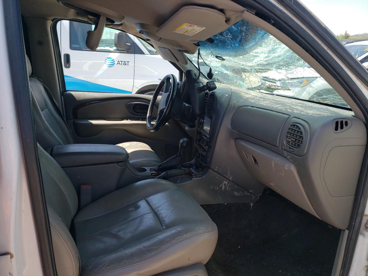 Photo 5 from auction – 2002 OLDSMOBILE BRAVADA with VIN 1GHDT13S922263472