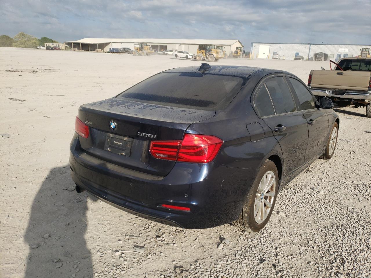 Photo 4 from auction – 2016 BMW 320 XI with VIN WBA8E5G50GNU21018