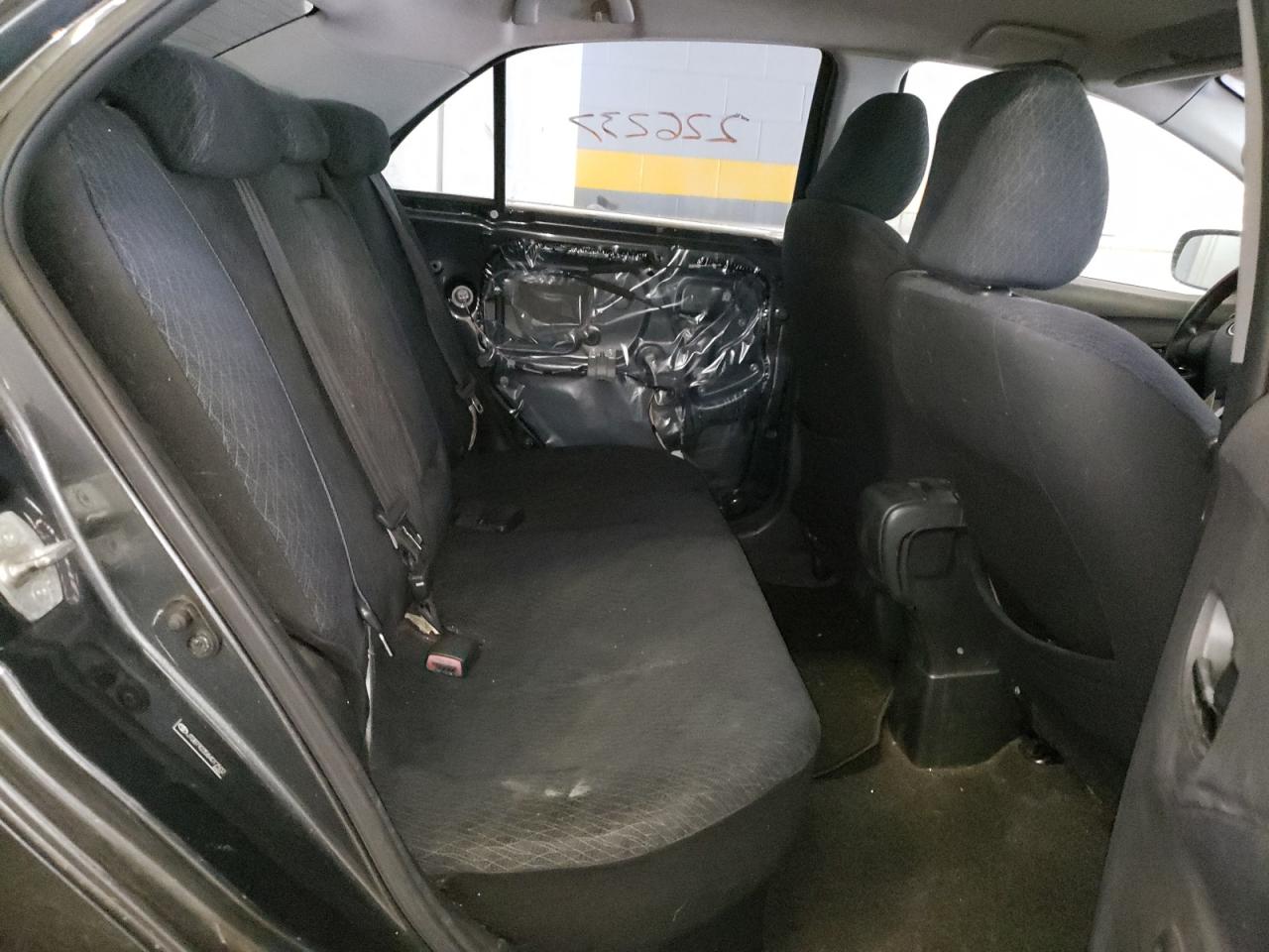 Photo 6 from auction – 2008 TOYOTA YARIS with VIN JTDBT923584012502