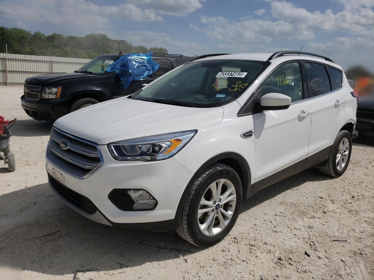Photo 2 from auction – 2019 FORD ESCAPE SEL with VIN 1FMCU9HD0KUC30786