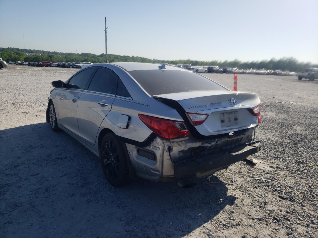 Photo 3 from auction – 2012 HYUNDAI SONATA SE with VIN 5NPEC4AC5CH383678
