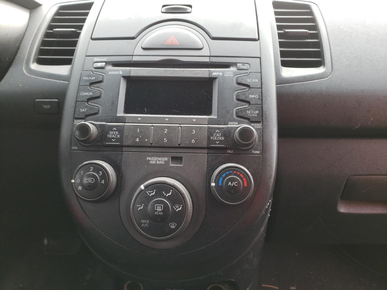 Photo 9 from auction – 2010 KIA SOUL + with VIN KNDJT2A23A7055767