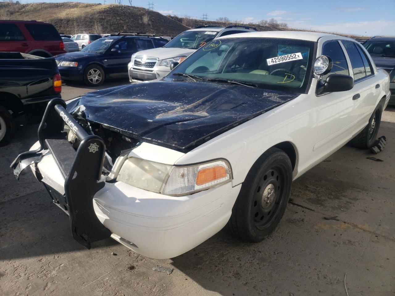 Photo 2 from auction – 2003 FORD CROWN VICT with VIN 2FAFP71W73X107446