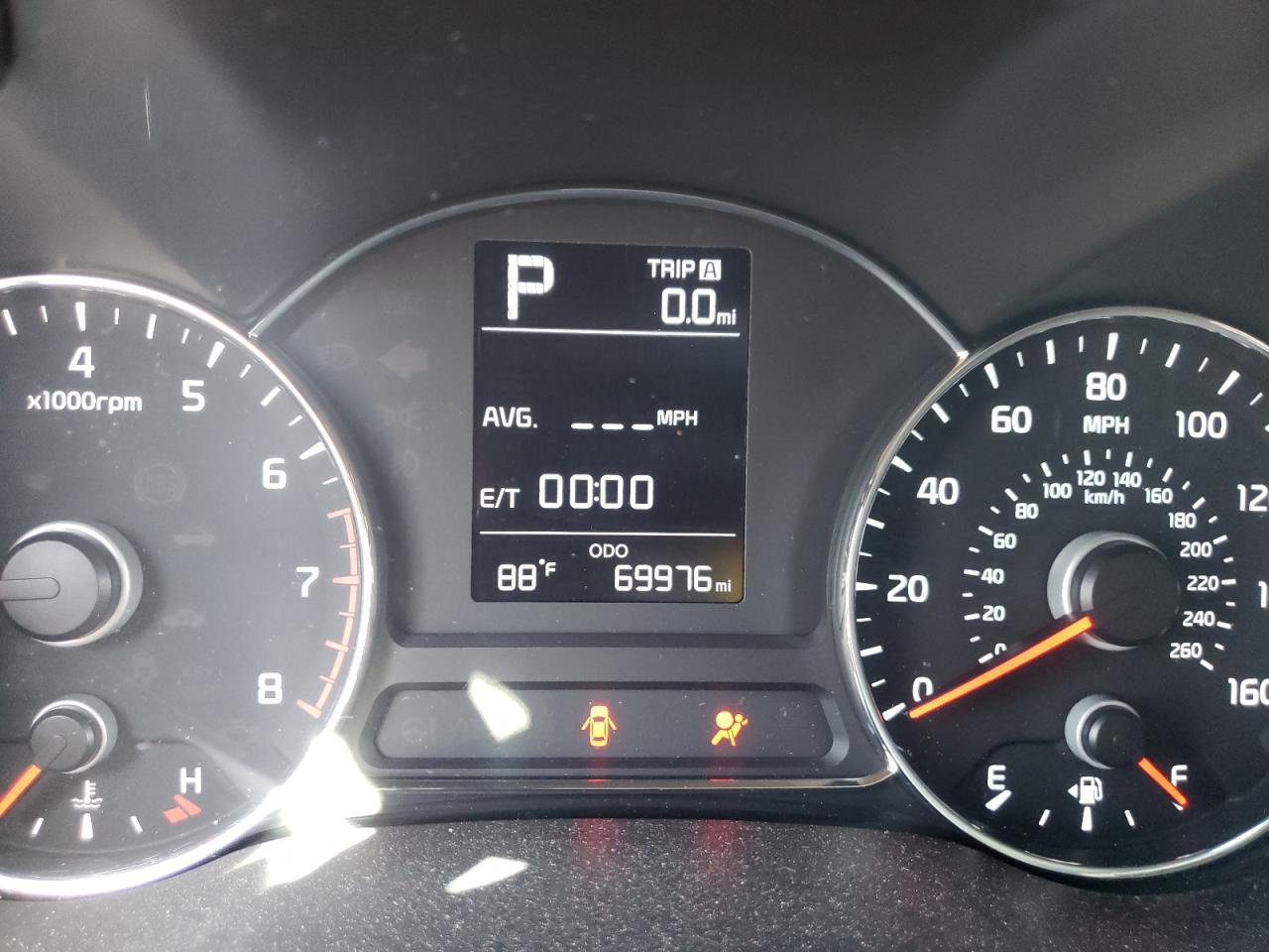 Photo 8 from auction – 2017 KIA FORTE LX with VIN 3KPFK4A72HE103897