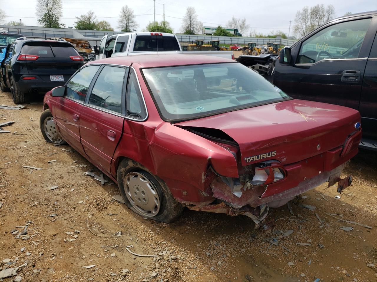 Photo 3 from auction – 1995 FORD TAURUS GL with VIN 1FALP52U7SG319806