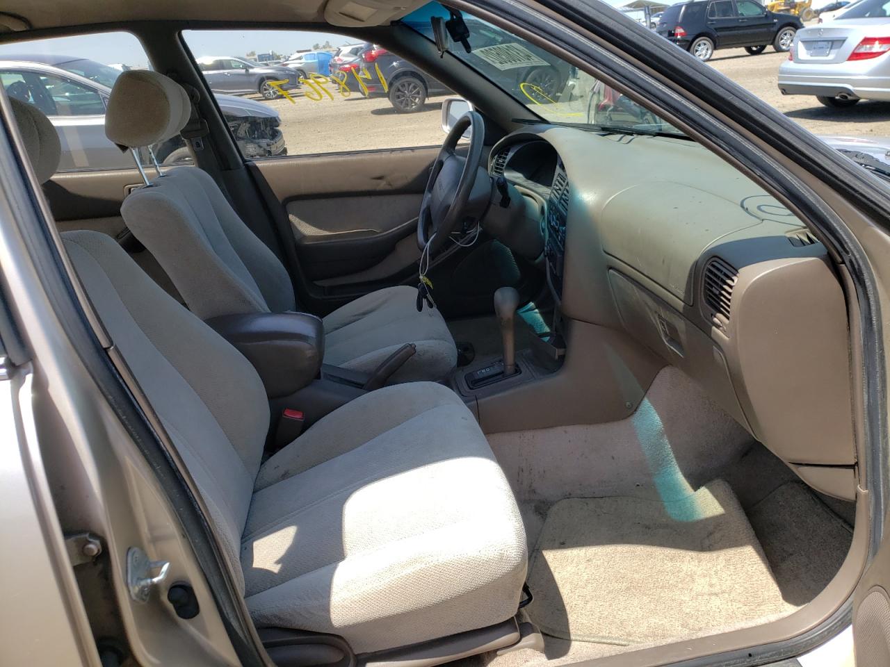 Photo 5 from auction – 1995 TOYOTA CAMRY LE with VIN JT2SK12E4S0335260
